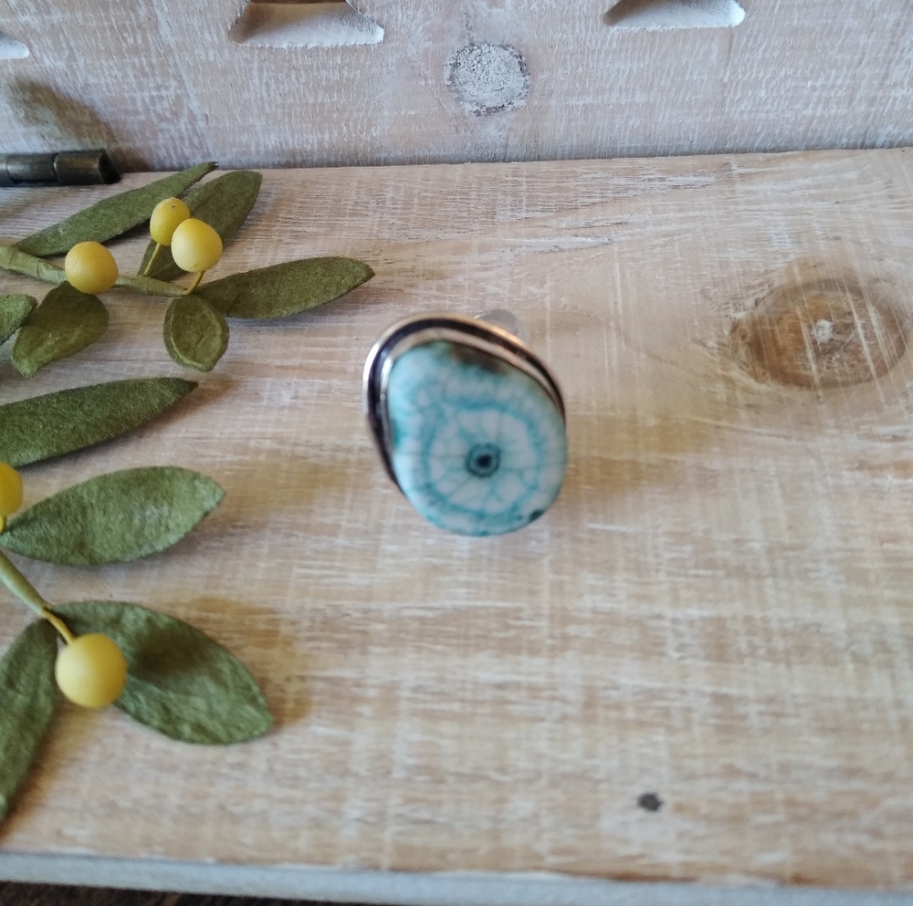 SILVER RING BLUE SOLAR QUARTZ NWOT - Picture 2 of 5